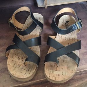 Kork-Ease Toe Sandals Size 9